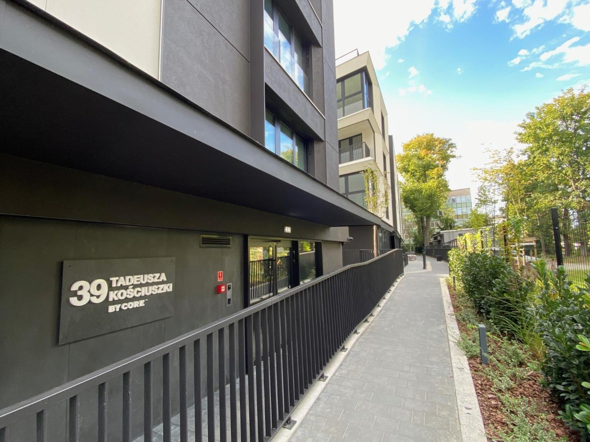 Vistula Avenue Apartment Free Parking, Swimming Pool, Sauna & Gym Cracovie Extérieur photo